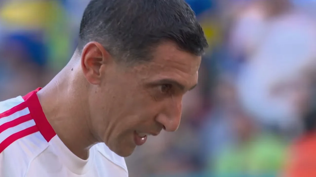 Mundial de Clubes: Di María tira onda e converte pênalti com categoria contra ex-Grêmio Angel Di María