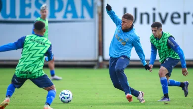 Cuéllar atuou pelo Grêmio contra o Aimoré