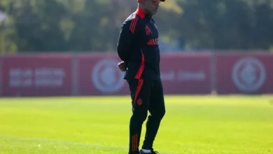 Roger Machado em treino do Inter