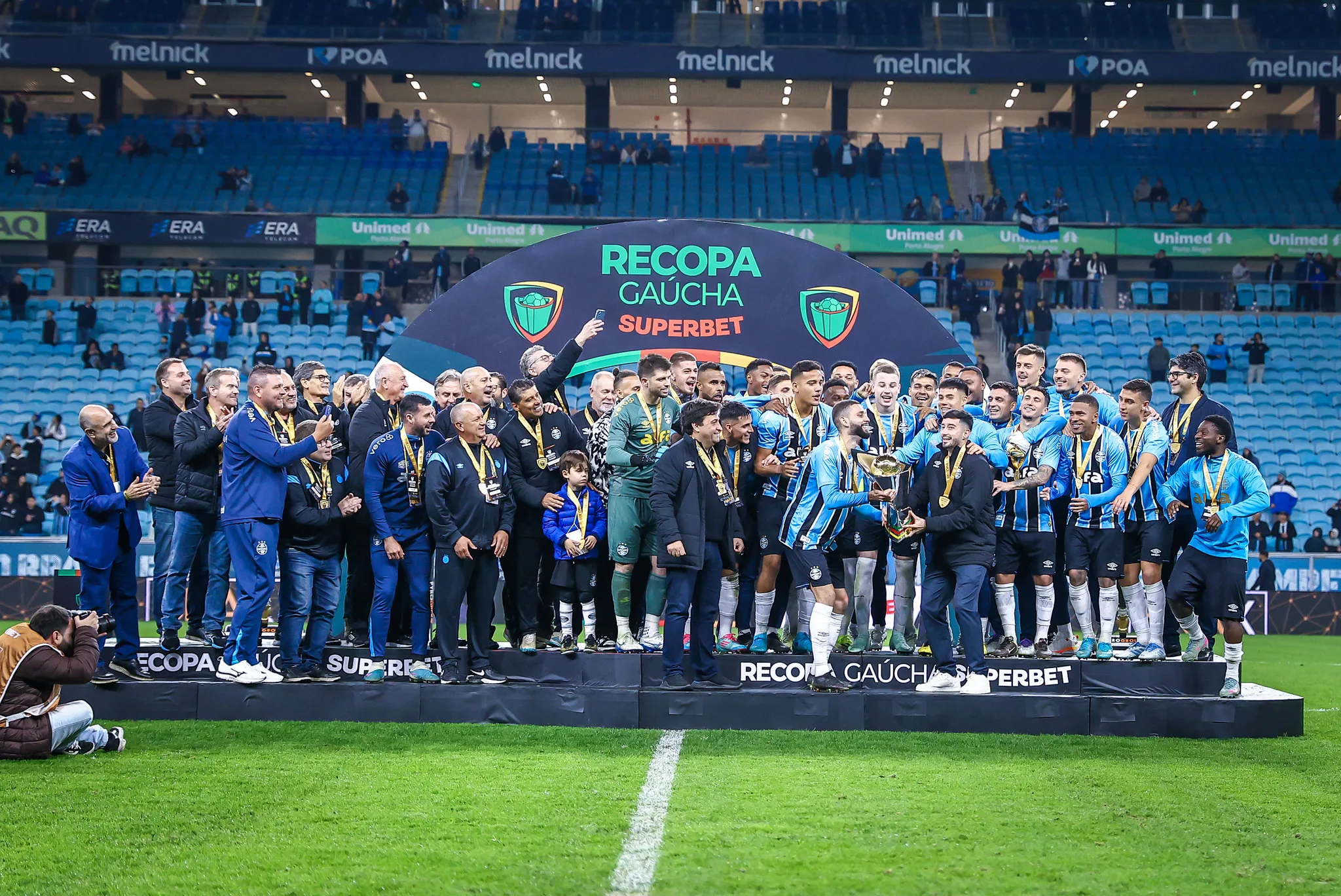 Grêmio admite mês complicado pela frente e promete "estudar bem" o Cruzeiro Grêmio pega o Cruzeiro