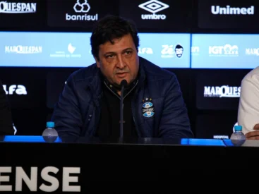 Guerra responde se Mano corre riscos no Grêmio e aguarda reuniões com Marques por reforços Alberto Guerra pelo Grêmio