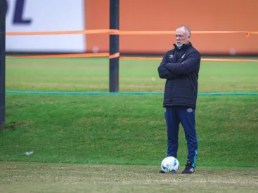 Mano perto de receber reforço no Grêmio