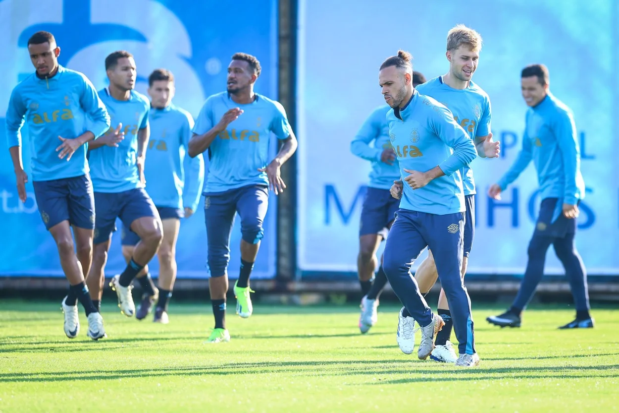 Braithwaite conta bastidores da renovação com o Grêmio: "Muito tranquilo" Braithwaite pelo Grêmio