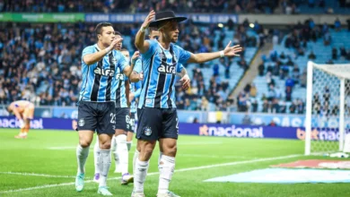 Ainda sem reforços: como pode ficar a escalação do Grêmio no reencontro com Renato Braithwaite vestiu chapéu
