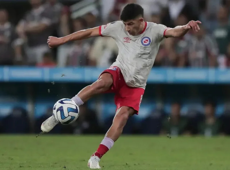 Inter avança por Alan Rodríguez, mas forma de pagamento trava anúncio oficial Alan Rodrigues quer trocar Argentinos Junior por Porto Alegre