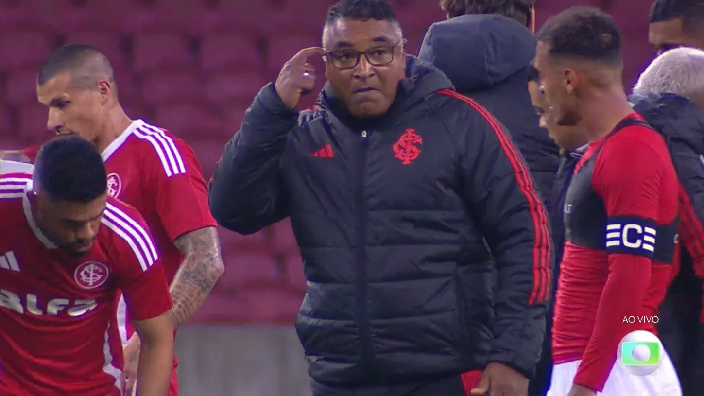Roger começa a montar Inter com retornos importantes para enfrentar o Ceará Roger Machado, após o Inter vencer o Vitória-BA por 1x0