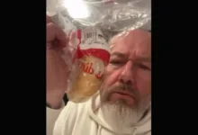 Fabiano Baldasso brinca com os gremistas