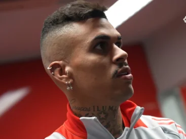 Novo jogador do Inter revela características, conversa com Roger e brinca sobre Wesley Volante Richard chega ao Inter. Foto: Reprodução/YouTube/TV Inter