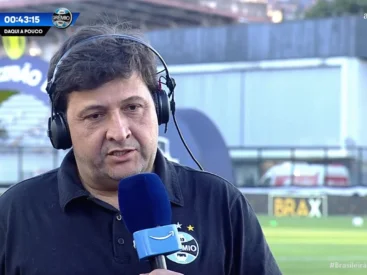 Presidente do Grêmio admite necessidade de reforços e elogia Marques: "Grande gremista" Alberto Guerra antes de Vasco x Grêmio