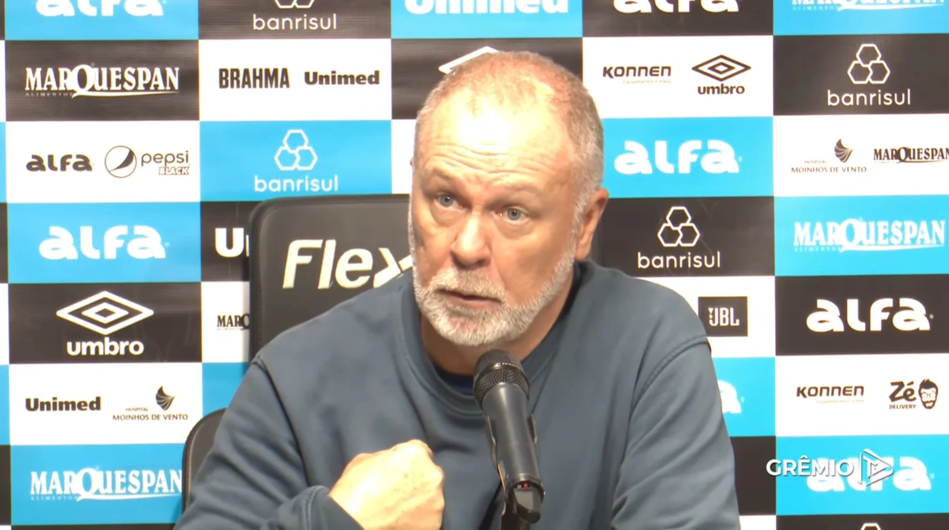 "Não faz pra cima...": a declaração de Mano que surpreendeu após Vasco x Grêmio Mano Menezes no Grêmio
