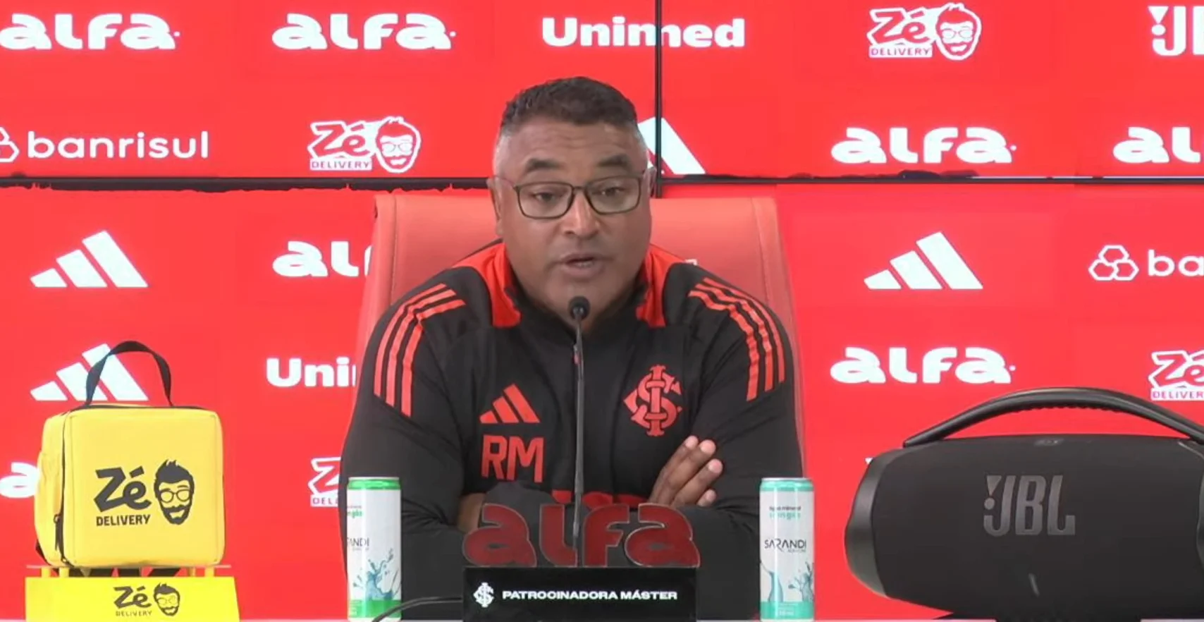 Roger Machado fala pela primeira vez sobre Richard e explica contratação do Inter Roger Machado fala de Richard no Inter
