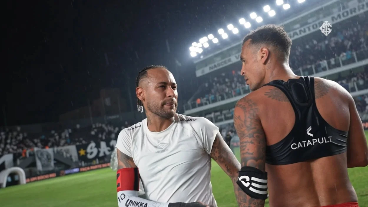 O recado de Alan Patrick para Neymar após Santos x Inter: "Respeito e admiração" Alan Patrick junto com Neymar