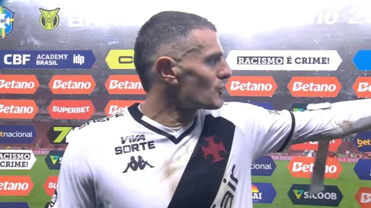 Fernando Diniz detona expulsão de Léo Jardim e acusa Inter de fazer pior: "Tem vídeo" Vegetti, jogador do Vasco esbraveja sobre polêmica do jogo contra o Inter