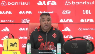 Roger Machado concede entrevista na Zona Mista, após derrota do Inter para o Fluminense por 2x1 no Beira-Rio.