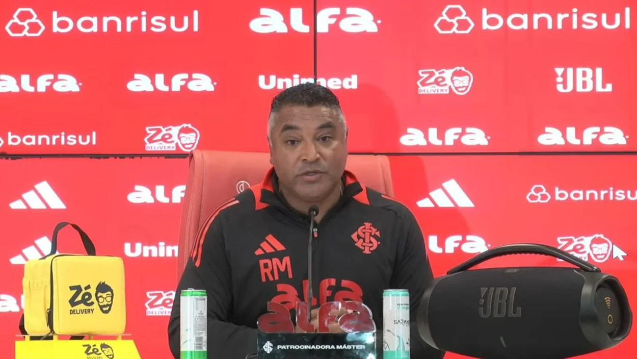 Roger muda o Inter para pegar o São Paulo; veja prováveis escalações e onde assistir Roger Machado concede entrevista na Zona Mista, após derrota do Inter para o Fluminense por 2x1 no Beira-Rio.