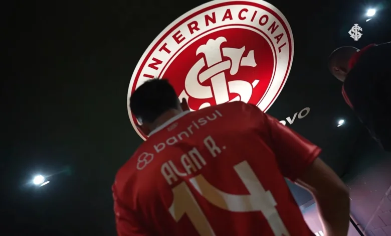 Alan Rodríguez desfalca o Inter contra o Fluminense; entenda o motivo Alan Rodríguez, novo jogador contratado pelo Inter