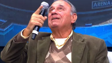 Denis Abrahão relembra título e chora em nova entrevista ao falar do amor pelo Grêmio Denis Abrahão emocionado pelo Grêmio