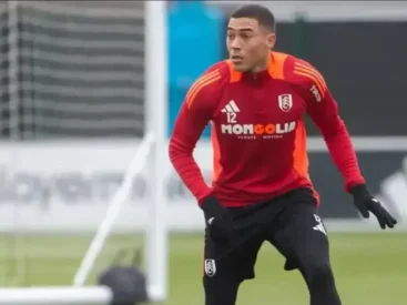 Grêmio negocia contratação de Carlos Vinícius para substituir Arezo Carlos Vinícius, ex-Fullam, desperta interesse do Grêmio