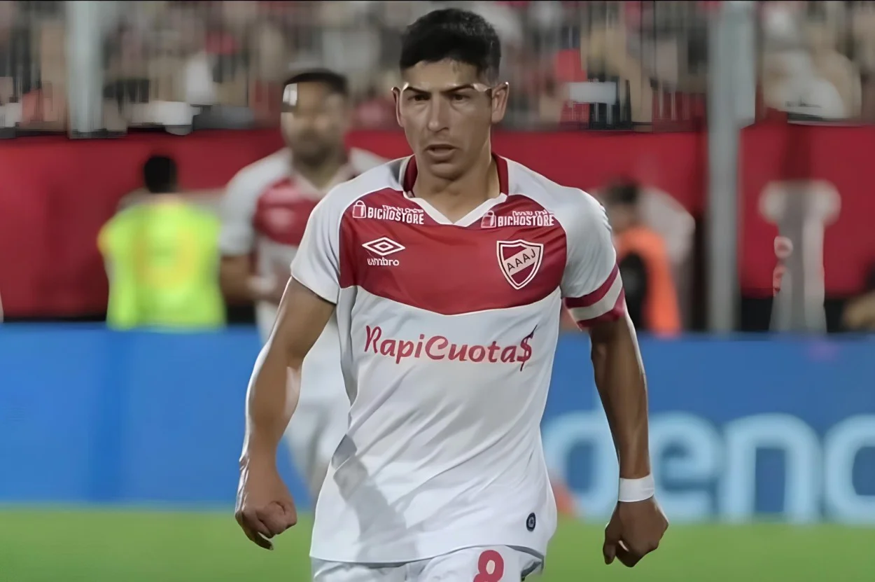 Chega com moral! Alan Rodríguez já conversa com líderes do Inter, afirma jornalista