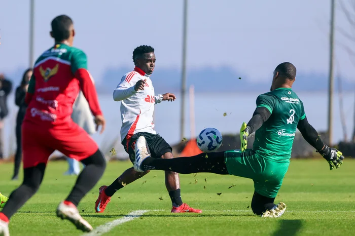 Recuperado, Carbonero é trunfo de Roger Machado para a retomada do Inter Carbonero reforça o Inter