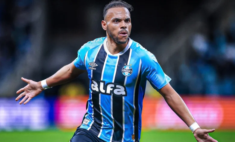 Grêmio definido para encarar o Sport na Arena pela última rodada do primeiro turno Braithwaite pelo Grêmio
