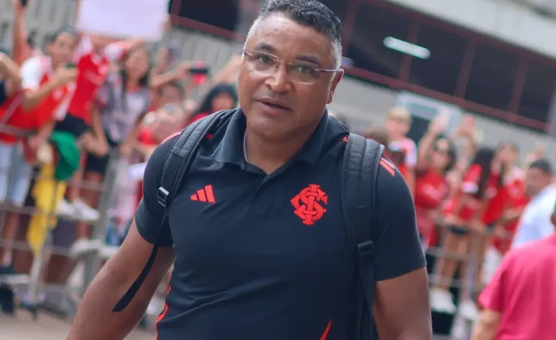 Roger Machado revela como está a relação com o Grêmio um ano após assumir o Inter Roger Machado pelo Inter