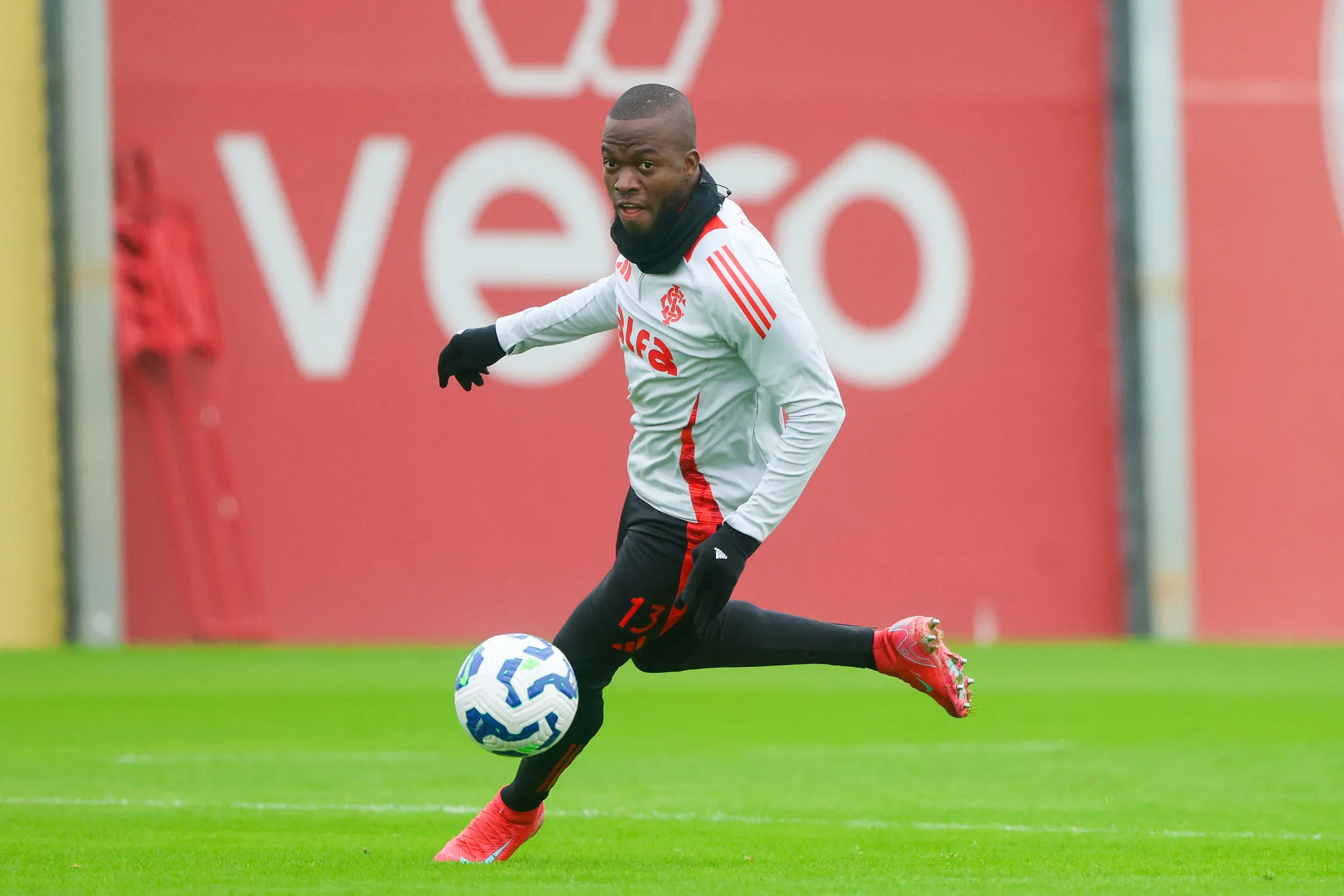 Inter venceu com gols de Enner Valencia