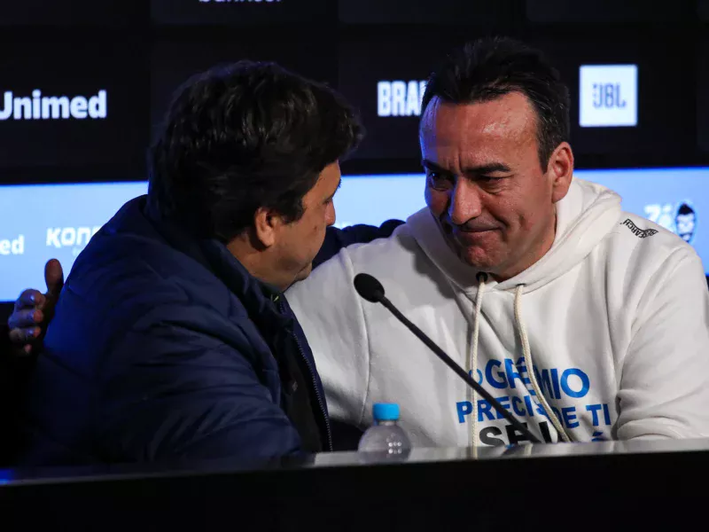 Alberto Guerra e Marcelo Marques, anunciam a compra da Arena do Grêmio