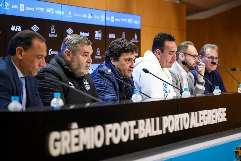 Grêmio se manifesta sobre instabilidade no Portal do Associado: "Entusiasmo da torcida" Grêmio com novos sócios