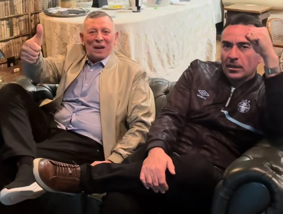 Como Marcelo Marques acompanhou o primeiro jogo do Grêmio após a coletiva de anúncio da Arena Marcelo Marques junto com Celso Rigo
