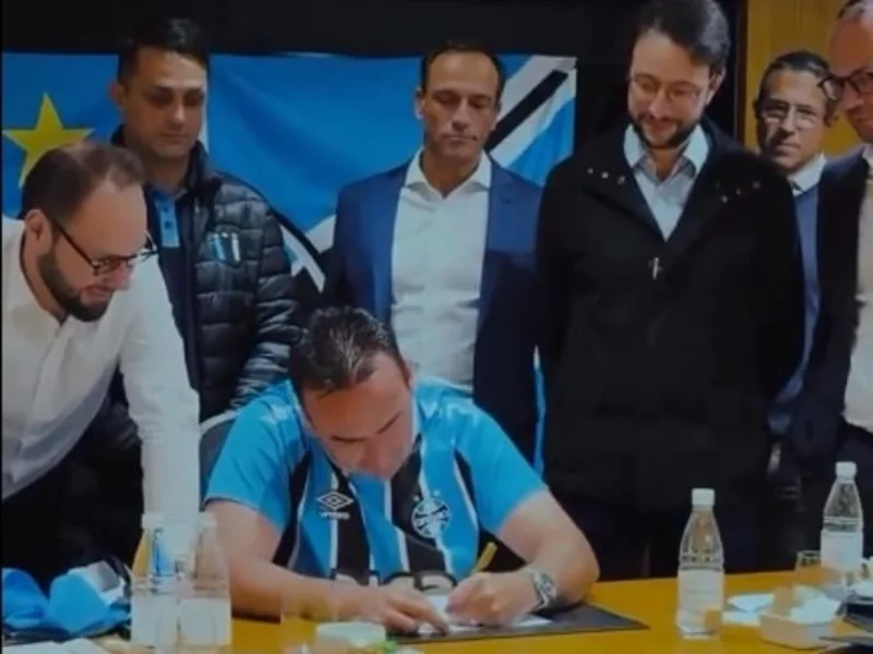 Marcelo Marques compra a Arena