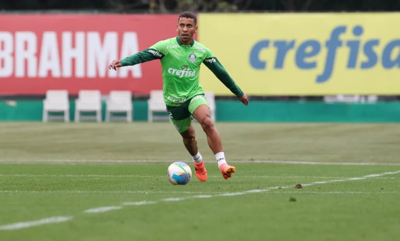 Campeão mundial cita o Grêmio em post de despedida de Marcos Rocha: "Sucesso" Marcos Rocha vem para o Grêmio