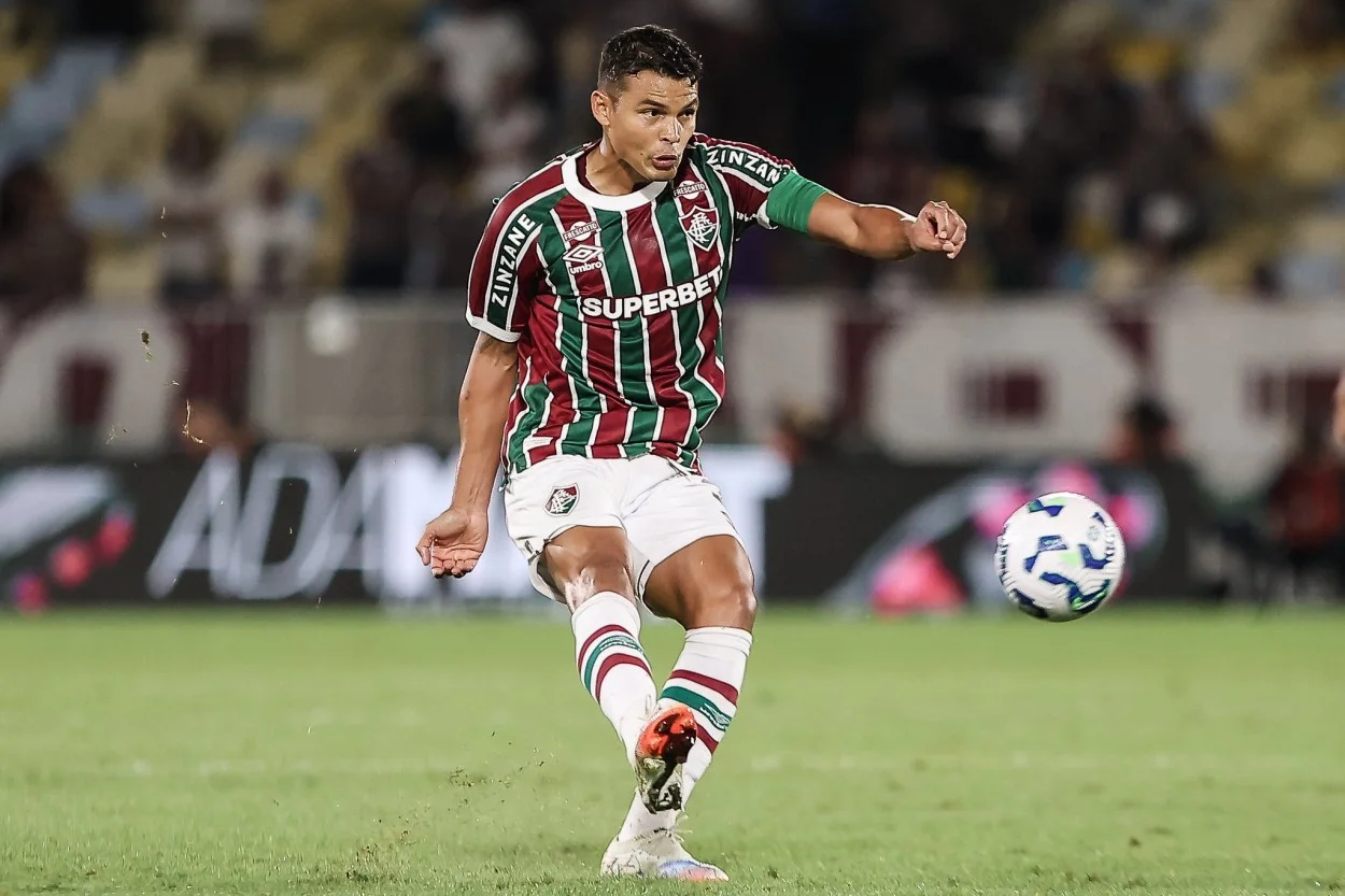 Com Thiago Silva possivelmente lesionado, Renato Portaluppi provoca jornalista Fluminense x Grêmio - 02/08/2025 Rio de Janeiro, Brasil - 02/08/2025 - Maracanã - Fluminense enfrenta o Grêmio esta noite no Maracanã pela 18ª rodada do Campeonato Brasileiro 2025. FOTO: LUCAS MERÇON / FLUMINENSE F.C.