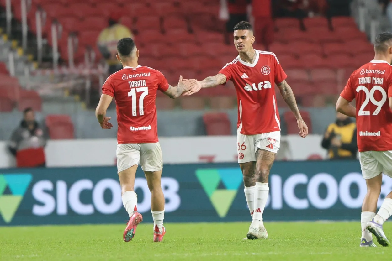 Imprensa detona Inter após mais uma derrota dentro do Beira-Rio: "Papelão" Inter perde em casa