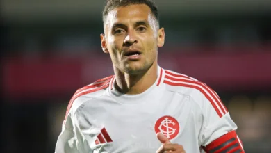 Alan Patrick pede desculpas aos torcedores do Inter depois da goleada do Palmeiras Alan Patrick fora de Inter x Flamengo