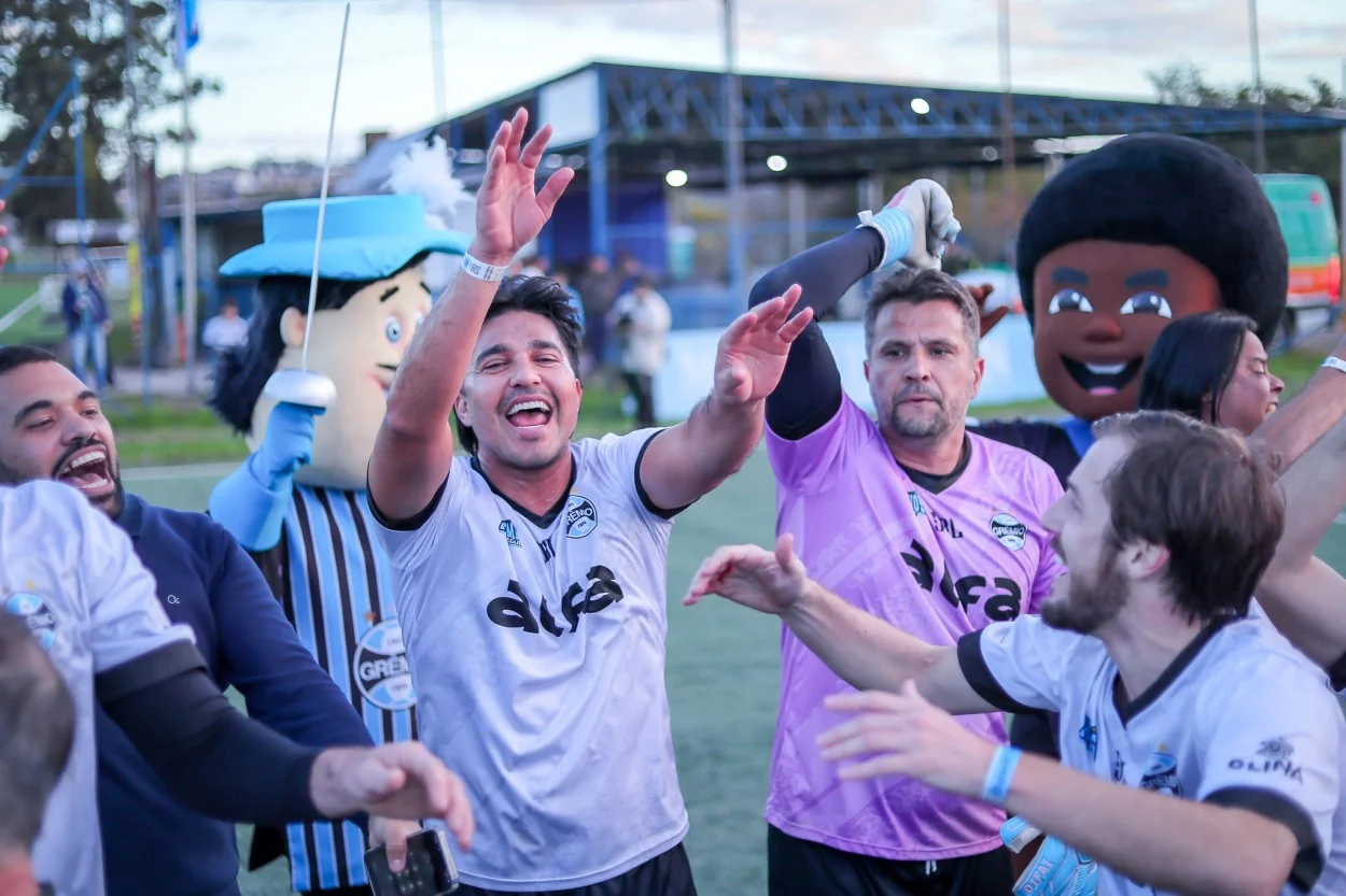Time de Marcelo Moreno é campeão de torneio com nomes conhecidos do Grêmio Marcelo Moreno pelo Grêmio