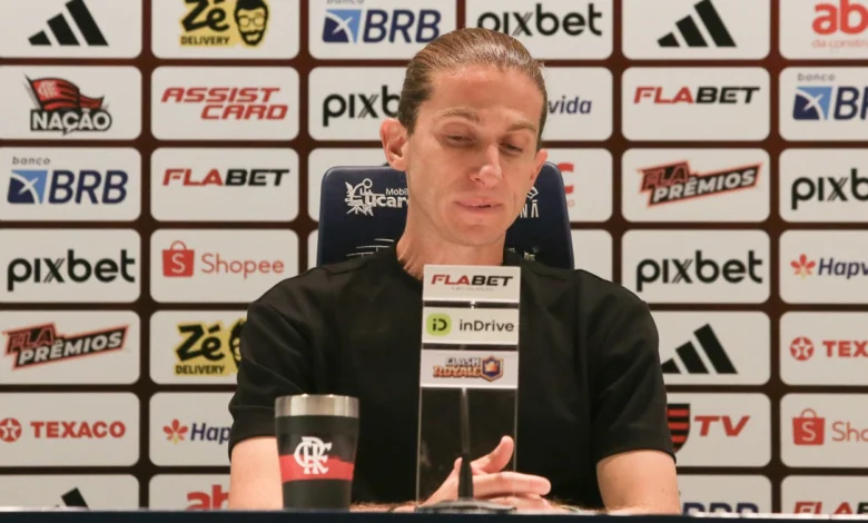 Filipe Luís agradece e cita o Grêmio antes de partida decisiva contra o Inter Filipe Luís pelo Flamengo
