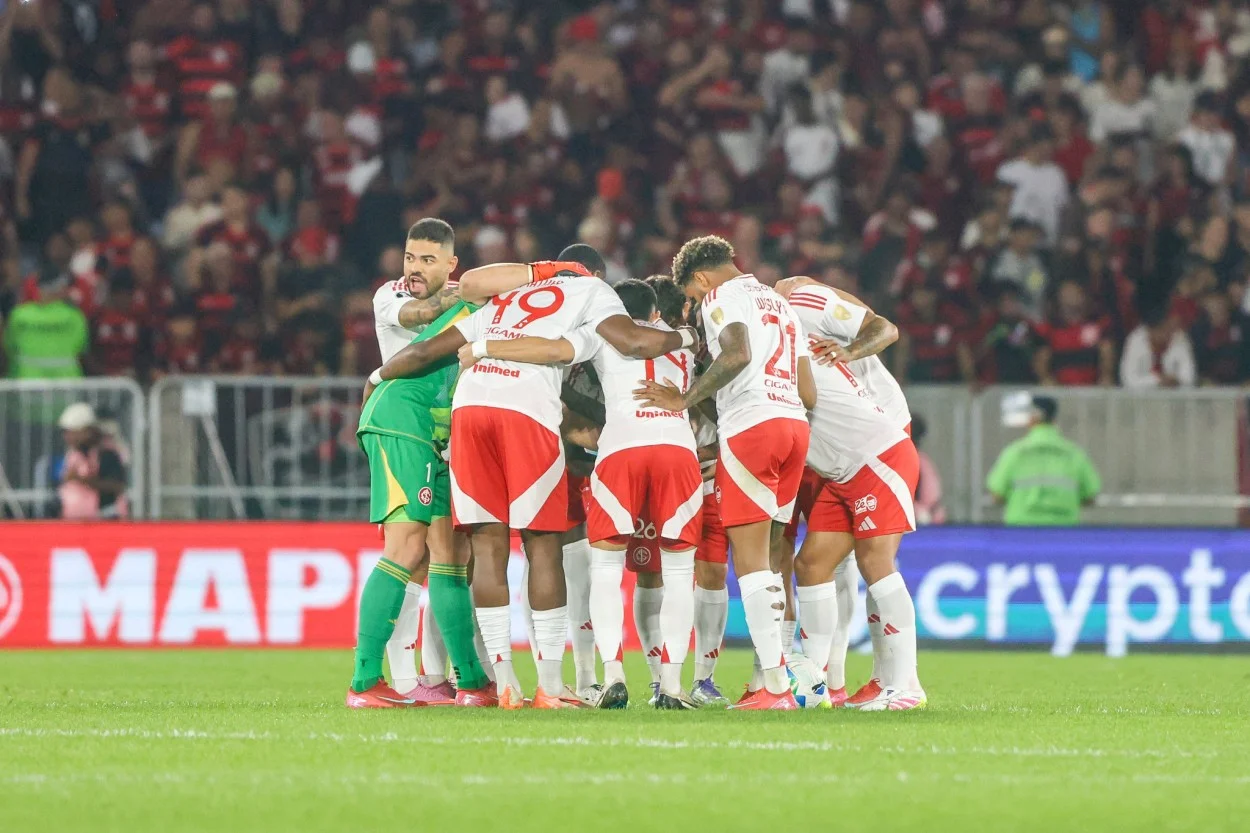 Inter perdeu do Flamengo, mas segue vivo