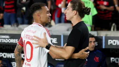 Inter quer vaga nas quartas e mais R$ 9,2 milhões contra o Flamengo Inter joga contra o Flamengo buscando vaga nas quartas da Libertadores - Alan Patrick jogador do Inter e Filipe Luís, treinador do Flamengo