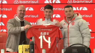 Alan Rodríguez revela que recebeu proposta de outros clubes e reforça identificação com o Inter Coletiva de apresentação do meio-campista Alan Rodríguez, novo jogador do Inter
