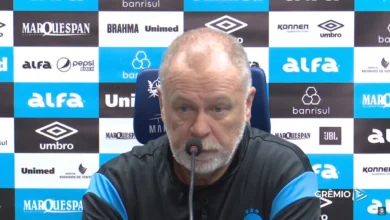 Deu bronca no elenco: Mano Menezes expõe falhas e falta de atitude no Grêmio Mano Menezes em Fluminense x Grêmio