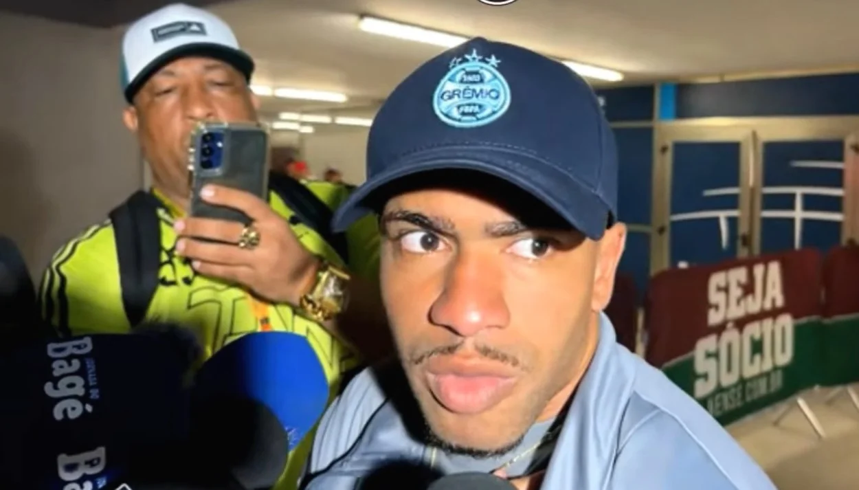 Lucas Esteves admite falta de atenção em Fluminense 1x0 Grêmio: "Futebol é jogo de detalhe" Lucas Esteves, jogador do Grêmio, concede entrevista coletiva após a derrota por 1x0 contra o Fluminense, no maracanã. Foto: YouTube/Rádio Imortal