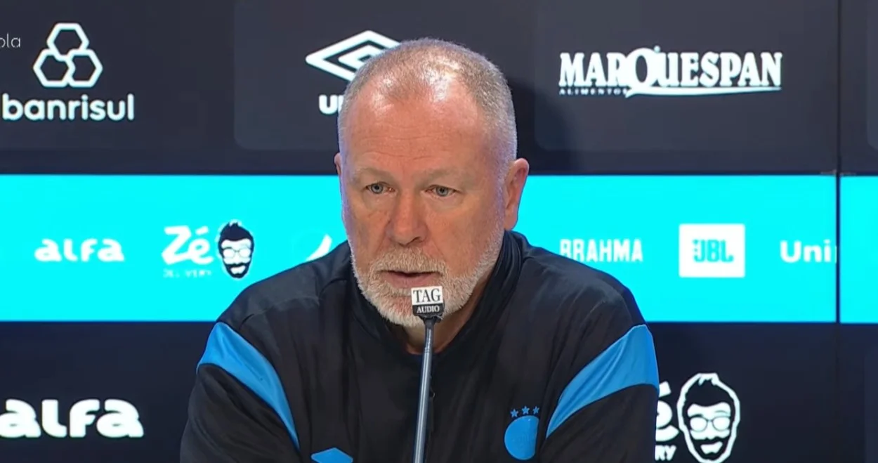 Grêmio mantém Mano Menezes