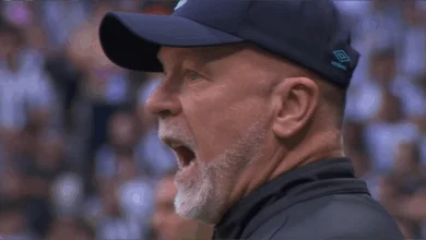 Grêmio vira com raça, vence Atlético-MG e salva Mano em jogo explosivo na Arena MRV Mano Menezes, Grêmio