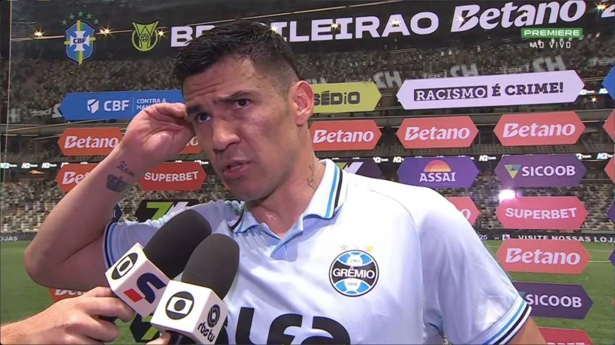 Balbuena brilha em vitória do Grêmio em jogo de 4 expulsões; Villasanti preocupa muito Balbuena se destaca pelo Grêmio