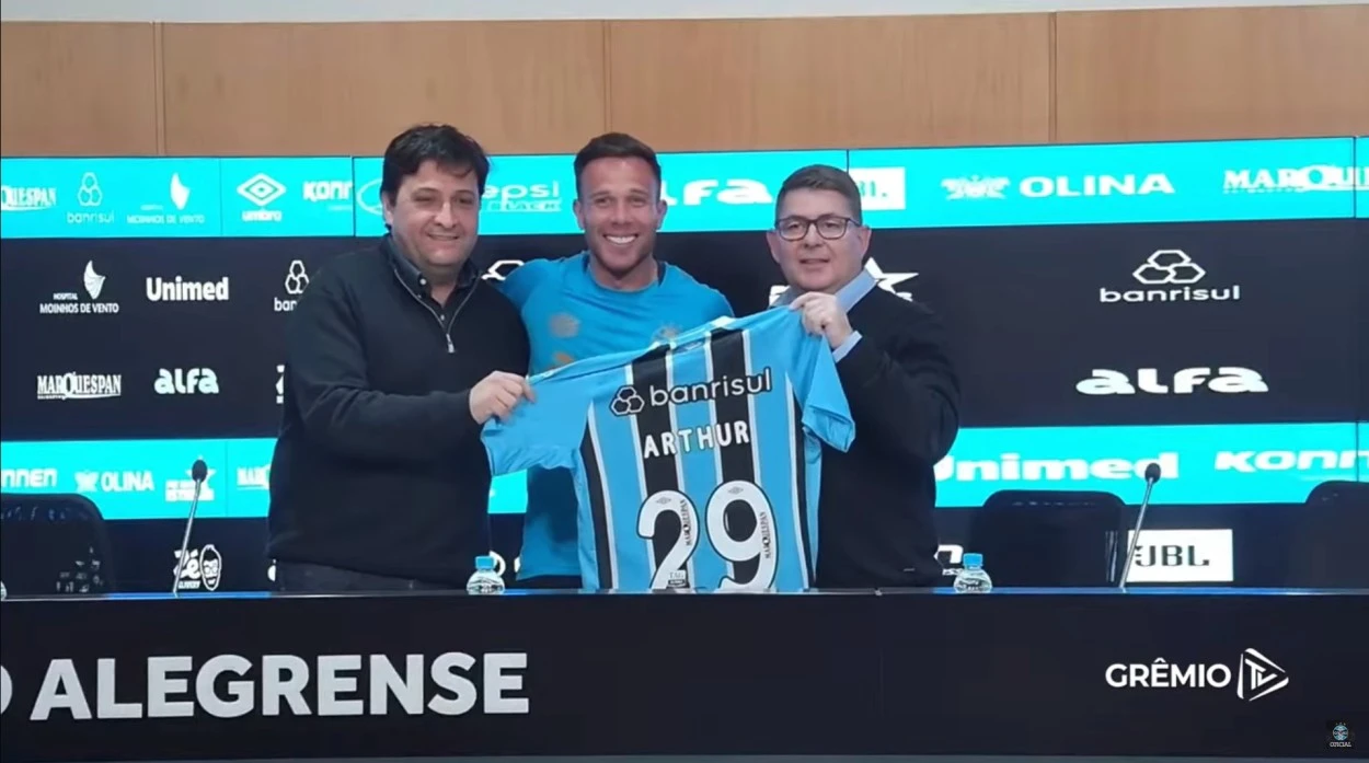 Arthur é apresentado no Grêmio com emoção e reconhecimento da diretoria Arthur, Grêmio