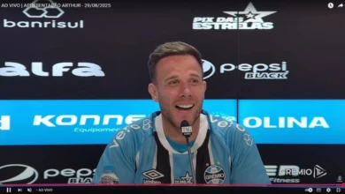 Arthur projeta liderança e mira Seleção em retorno ao Grêmio: "Conquistar com atitudes" Arthur, Grêmio