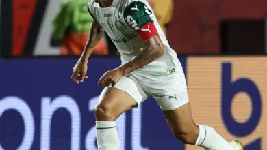 Marcos Rocha se despede do Palmeiras e prepara chegada ao Grêmio: “Feliz e em paz” Marcos Rocha, jogador do Palmeiras contra o Vitória