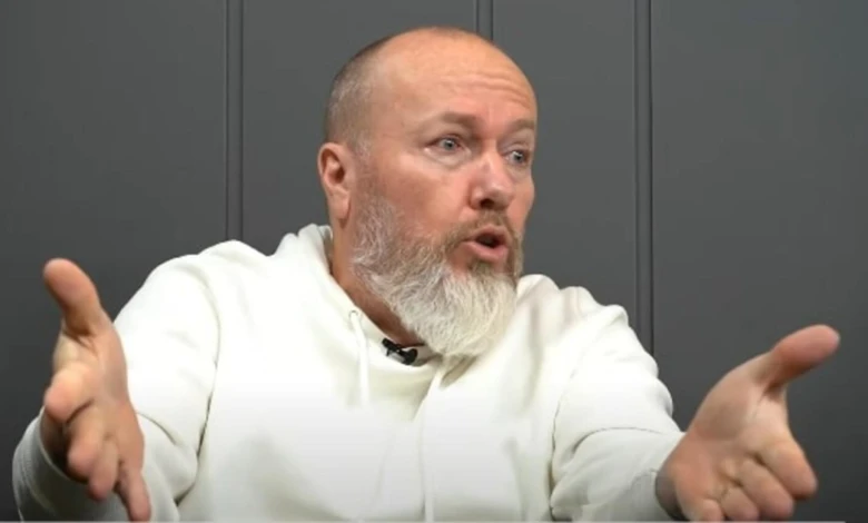Baldasso cita relação muito próxima com Marques: "Entrava na academia gritando Caleffi" Baldasso bravo ao vivo