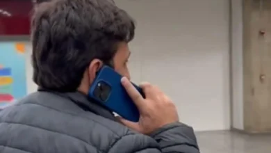 Presidente do Grêmio evita repórter ao chegar no Rio de Janeiro; confira Alberto Guerra do Grêmio